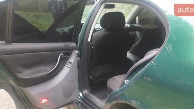 Зелений Сеат Toledo, об'ємом двигуна 1.6 л та пробігом 287 тис. км за 2600 $, фото 10 на Automoto.ua
