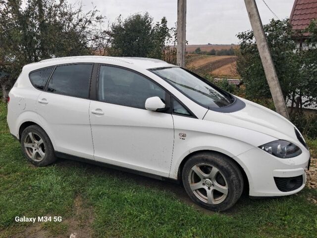 Белый Сеат Altea XL, объемом двигателя 1.8 л и пробегом 15 тыс. км за 8300 $, фото 1 на Automoto.ua
