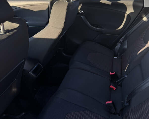 Белый Сеат Altea XL, объемом двигателя 1.39 л и пробегом 228 тыс. км за 6800 $, фото 14 на Automoto.ua