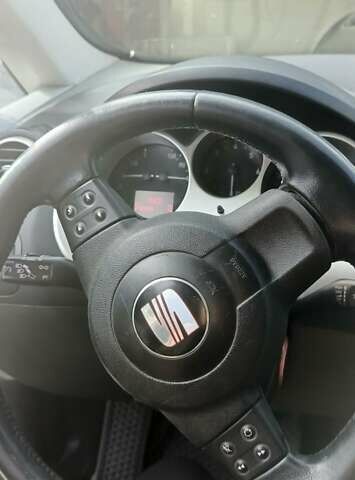 Белый Сеат Altea XL, объемом двигателя 1.9 л и пробегом 250 тыс. км за 6300 $, фото 6 на Automoto.ua