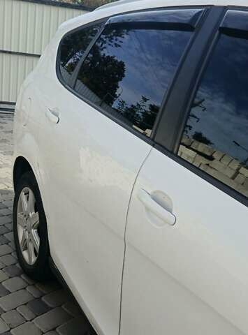 Белый Сеат Altea XL, объемом двигателя 1.9 л и пробегом 250 тыс. км за 6300 $, фото 3 на Automoto.ua