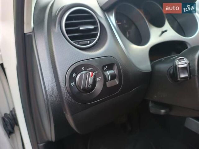 Сеат Altea XL 2010 в Виннице на Automoto.ua Белый Сеат Altea XL, объемом двигателя 1.8 л и пробегом 273 тыс. км за 7700 $, фото 21 на Automoto.ua