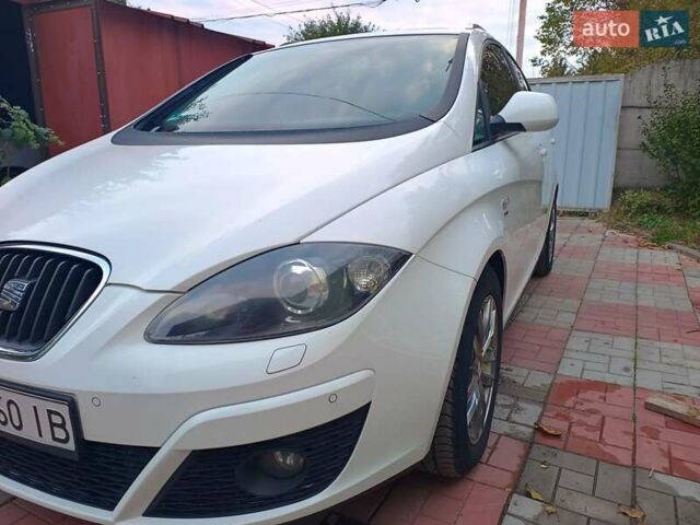 Сеат Altea XL 2010 в Виннице на Automoto.ua Белый Сеат Altea XL, объемом двигателя 1.8 л и пробегом 273 тыс. км за 7700 $, фото 1 на Automoto.ua
