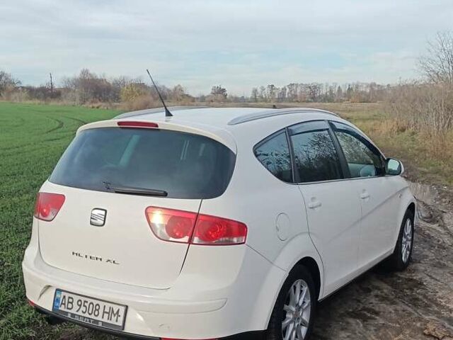 Сеат Altea XL 2011 в Виннице на Automoto.ua Белый Сеат Altea XL, объемом двигателя 1.6 л и пробегом 230 тыс. км за 7499 $, фото 11 на Automoto.ua