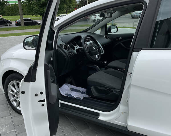 Білий Сеат Altea XL, об'ємом двигуна 1.8 л та пробігом 180 тис. км за 8500 $, фото 15 на Automoto.ua