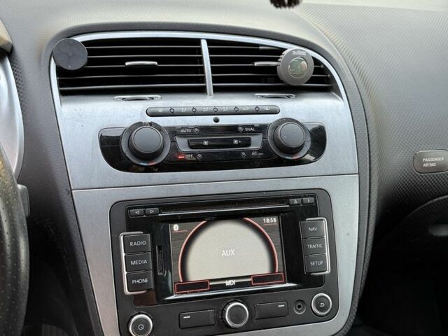 Білий Сеат Altea XL, об'ємом двигуна 1.6 л та пробігом 226 тис. км за 9200 $, фото 16 на Automoto.ua