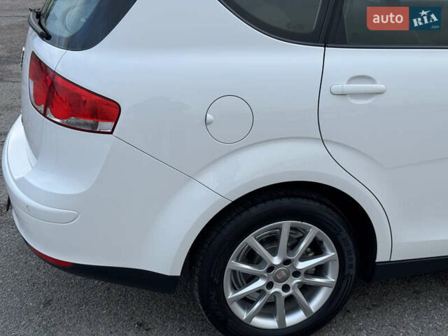 Білий Сеат Altea XL, об'ємом двигуна 1.8 л та пробігом 164 тис. км за 8700 $, фото 14 на Automoto.ua