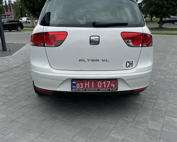 Білий Сеат Altea XL, об'ємом двигуна 1.8 л та пробігом 180 тис. км за 8500 $, фото 5 на Automoto.ua