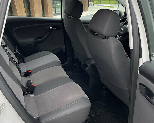 Білий Сеат Altea XL, об'ємом двигуна 1.8 л та пробігом 180 тис. км за 8500 $, фото 19 на Automoto.ua