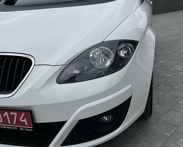 Білий Сеат Altea XL, об'ємом двигуна 1.8 л та пробігом 180 тис. км за 8500 $, фото 13 на Automoto.ua