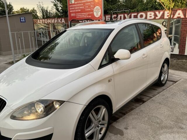 Білий Сеат Altea XL, об'ємом двигуна 1.6 л та пробігом 226 тис. км за 9200 $, фото 3 на Automoto.ua