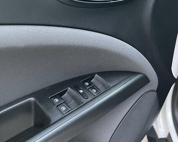 Белый Сеат Altea XL, объемом двигателя 1.4 л и пробегом 55 тыс. км за 9400 $, фото 12 на Automoto.ua