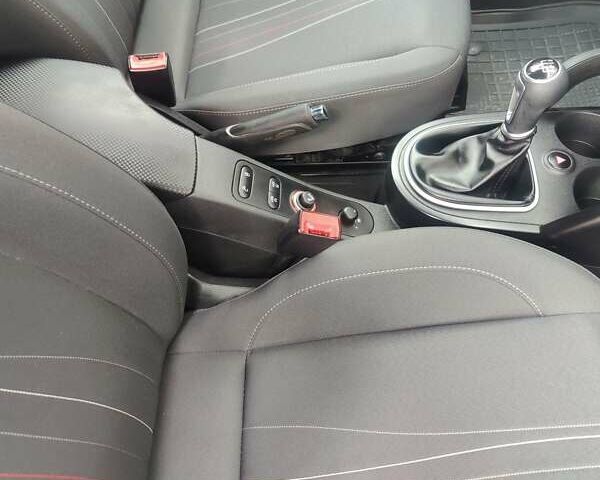 Білий Сеат Altea XL, об'ємом двигуна 1.6 л та пробігом 132 тис. км за 7500 $, фото 1 на Automoto.ua