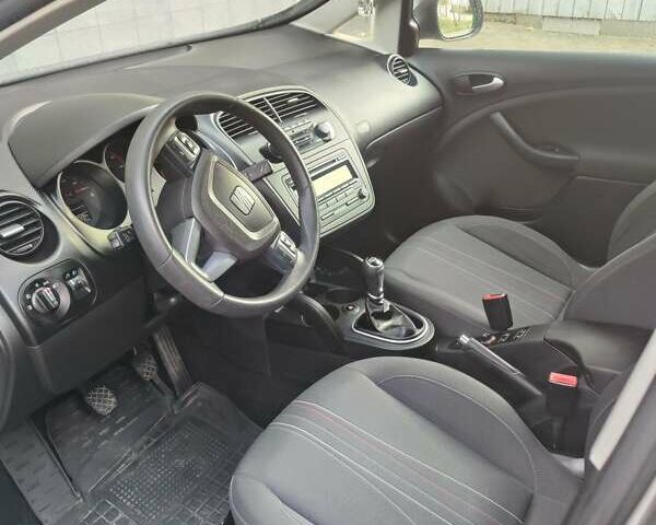 Білий Сеат Altea XL, об'ємом двигуна 1.6 л та пробігом 132 тис. км за 7500 $, фото 19 на Automoto.ua