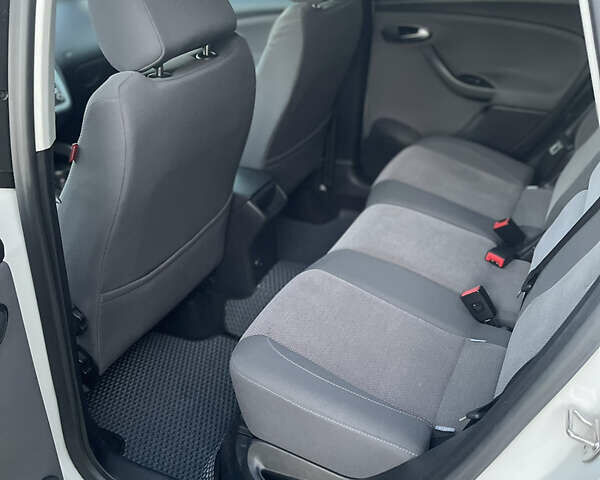 Белый Сеат Altea XL, объемом двигателя 1.4 л и пробегом 55 тыс. км за 9400 $, фото 8 на Automoto.ua