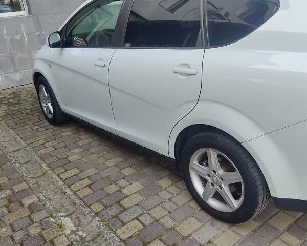 Білий Сеат Altea XL, об'ємом двигуна 1.6 л та пробігом 132 тис. км за 7500 $, фото 24 на Automoto.ua