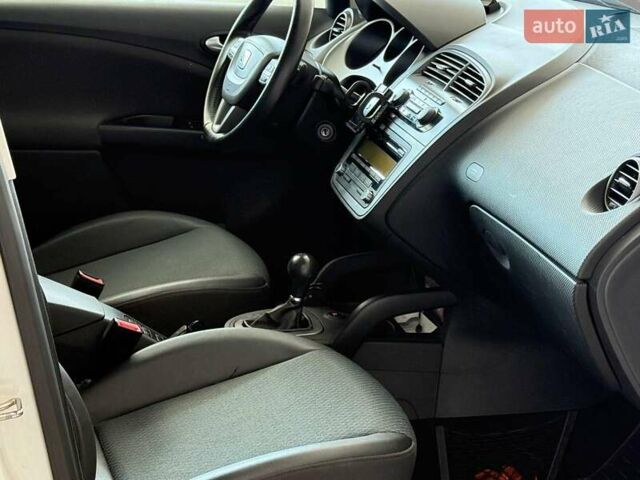 Белый Сеат Altea XL, объемом двигателя 1.6 л и пробегом 98 тыс. км за 9640 $, фото 15 на Automoto.ua