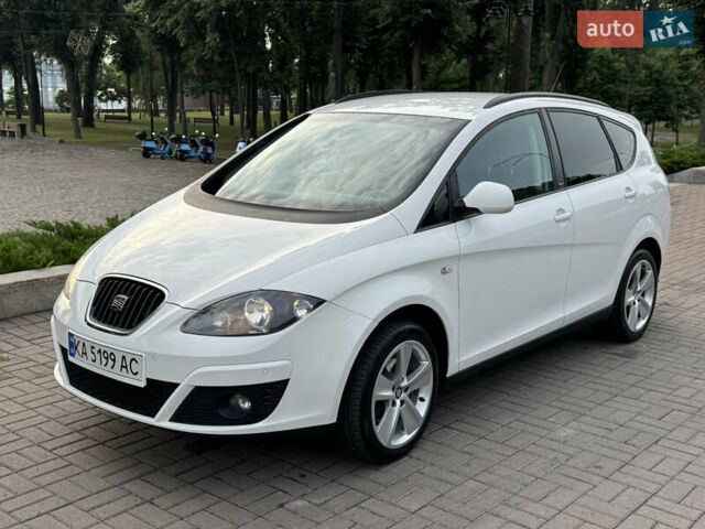 Белый Сеат Altea XL, объемом двигателя 1.6 л и пробегом 160 тыс. км за 11300 $, фото 8 на Automoto.ua