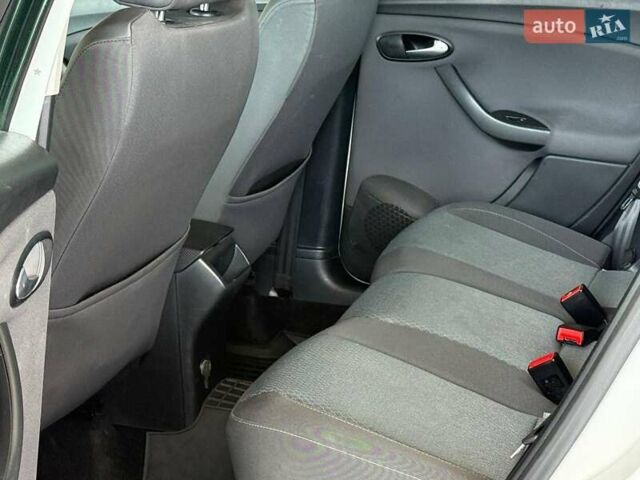 Белый Сеат Altea XL, объемом двигателя 1.6 л и пробегом 98 тыс. км за 9640 $, фото 13 на Automoto.ua