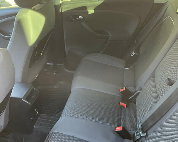 Білий Сеат Altea XL, об'ємом двигуна 1.6 л та пробігом 132 тис. км за 11000 $, фото 10 на Automoto.ua