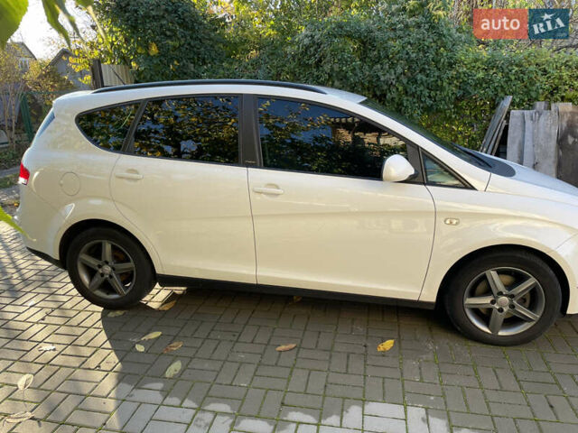 Білий Сеат Altea XL, об'ємом двигуна 1.6 л та пробігом 132 тис. км за 11000 $, фото 3 на Automoto.ua