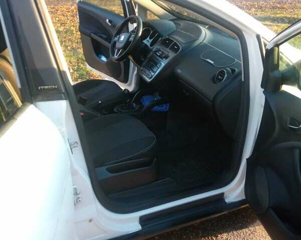 Белый Сеат Altea XL, объемом двигателя 1.6 л и пробегом 219 тыс. км за 7950 $, фото 18 на Automoto.ua