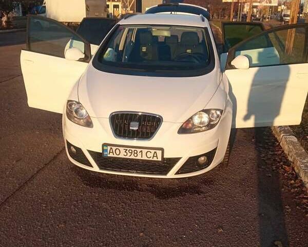 Белый Сеат Altea XL, объемом двигателя 1.6 л и пробегом 219 тыс. км за 7950 $, фото 2 на Automoto.ua