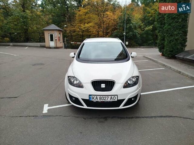 Белый Сеат Altea XL, объемом двигателя 1.6 л и пробегом 134 тыс. км за 10350 $, фото 3 на Automoto.ua