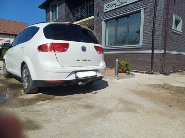 Білий Сеат Altea XL, об'ємом двигуна 1.6 л та пробігом 359 тис. км за 7700 $, фото 2 на Automoto.ua