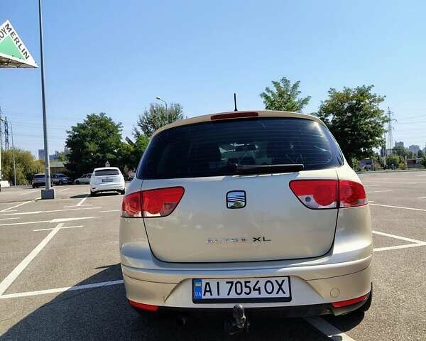 Бежевый Сеат Altea XL, объемом двигателя 1.6 л и пробегом 272 тыс. км за 6500 $, фото 7 на Automoto.ua
