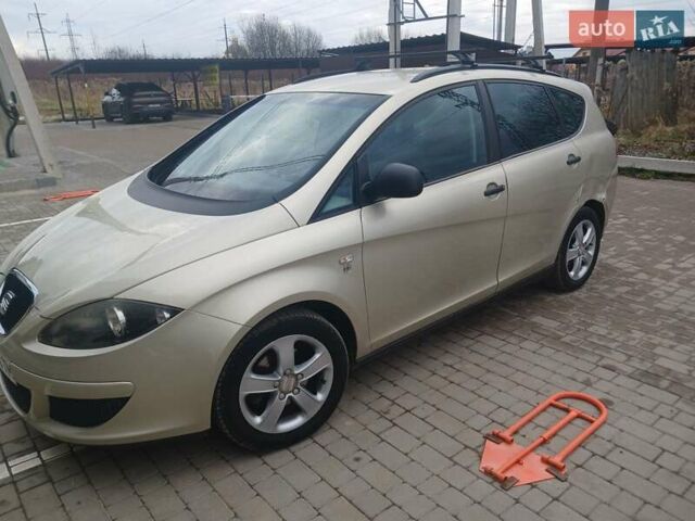 Бежевый Сеат Altea XL, объемом двигателя 1.6 л и пробегом 227 тыс. км за 5100 $, фото 2 на Automoto.ua