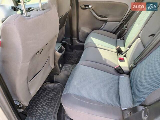 Бежевый Сеат Altea XL, объемом двигателя 1.6 л и пробегом 272 тыс. км за 6500 $, фото 24 на Automoto.ua