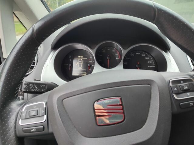 Сеат Altea XL 2012 у Києві на Automoto.ua Чорний Сеат Altea XL, об'ємом двигуна 0 л та пробігом 250 тис. км за 8775 $, фото 2 на Automoto.ua