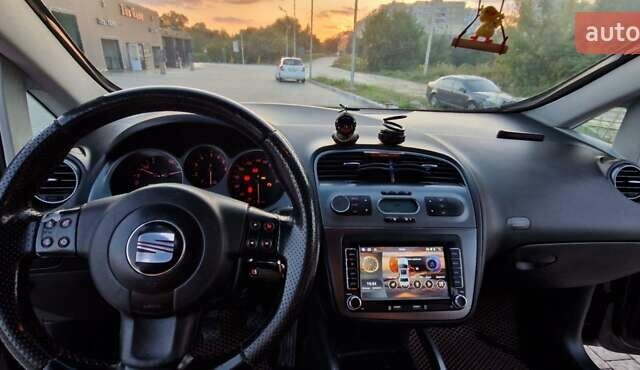 Чорний Сеат Altea XL, об'ємом двигуна 1.6 л та пробігом 244 тис. км за 5300 $, фото 16 на Automoto.ua