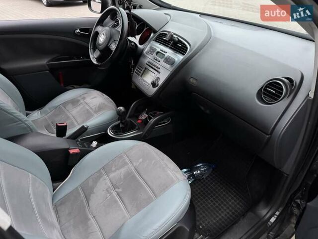 Черный Сеат Altea XL, объемом двигателя 2 л и пробегом 262 тыс. км за 5300 $, фото 27 на Automoto.ua