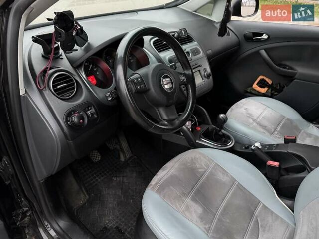 Черный Сеат Altea XL, объемом двигателя 2 л и пробегом 262 тыс. км за 5300 $, фото 23 на Automoto.ua