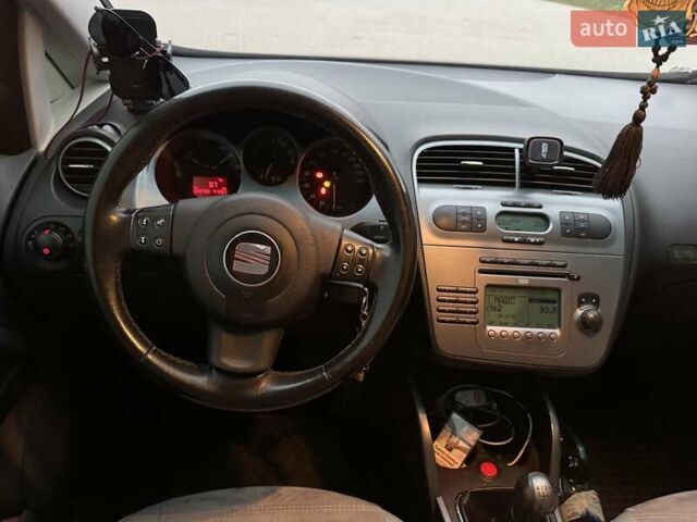 Черный Сеат Altea XL, объемом двигателя 2 л и пробегом 262 тыс. км за 5300 $, фото 22 на Automoto.ua