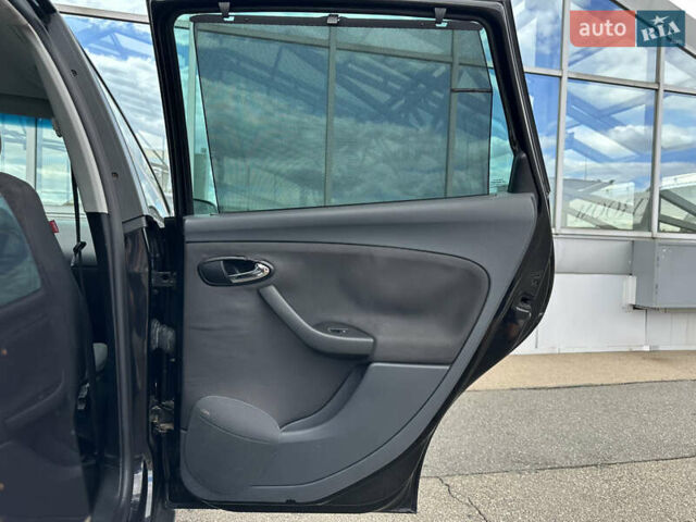 Чорний Сеат Altea XL, об'ємом двигуна 1.6 л та пробігом 293 тис. км за 5290 $, фото 36 на Automoto.ua