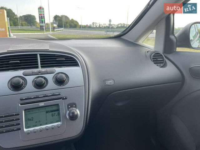 Чорний Сеат Altea XL, об'ємом двигуна 1.4 л та пробігом 196 тис. км за 6500 $, фото 7 на Automoto.ua