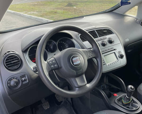 Чорний Сеат Altea XL, об'ємом двигуна 1.4 л та пробігом 196 тис. км за 6500 $, фото 5 на Automoto.ua