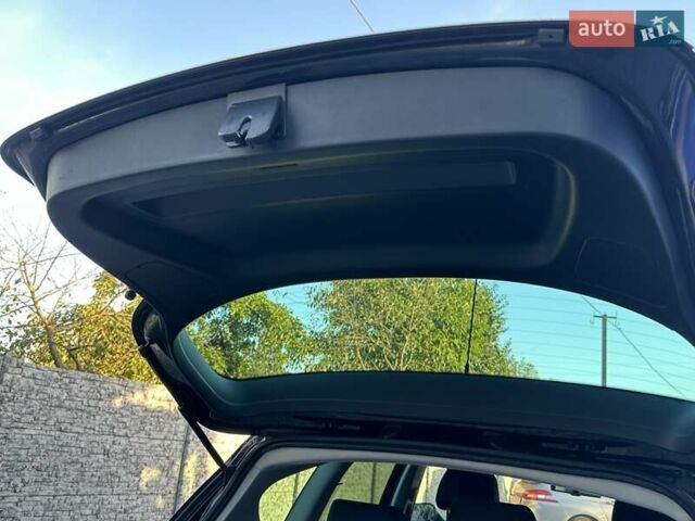 Чорний Сеат Altea XL, об'ємом двигуна 1.6 л та пробігом 171 тис. км за 7250 $, фото 111 на Automoto.ua