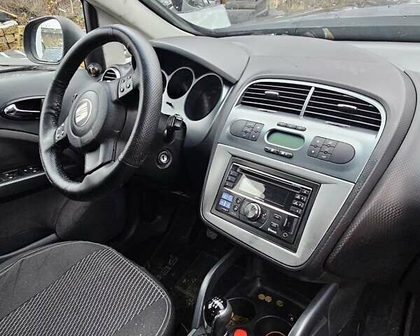 Чорний Сеат Altea XL, об'ємом двигуна 1.97 л та пробігом 160 тис. км за 2800 $, фото 17 на Automoto.ua