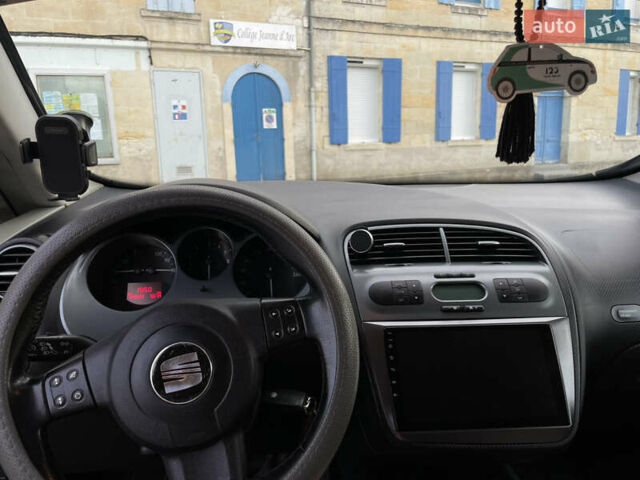 Чорний Сеат Altea XL, об'ємом двигуна 1.98 л та пробігом 135 тис. км за 5895 $, фото 10 на Automoto.ua