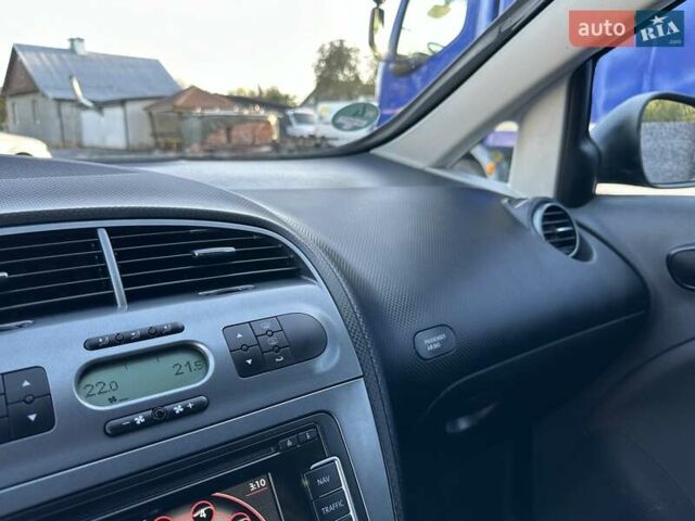 Чорний Сеат Altea XL, об'ємом двигуна 1.6 л та пробігом 171 тис. км за 7250 $, фото 65 на Automoto.ua