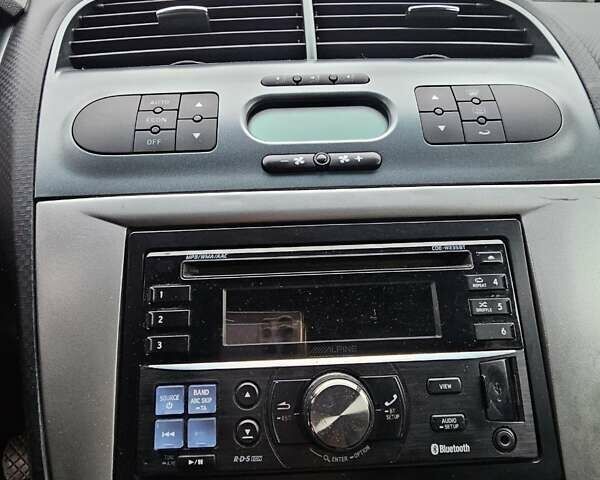 Чорний Сеат Altea XL, об'ємом двигуна 1.97 л та пробігом 160 тис. км за 2800 $, фото 14 на Automoto.ua