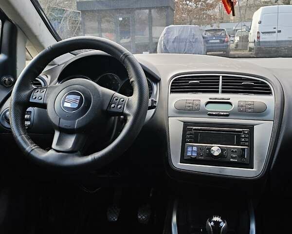 Чорний Сеат Altea XL, об'ємом двигуна 1.97 л та пробігом 200 тис. км за 2800 $, фото 12 на Automoto.ua