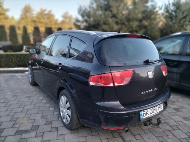 Черный Сеат Altea XL, объемом двигателя 1.9 л и пробегом 220 тыс. км за 7500 $, фото 1 на Automoto.ua