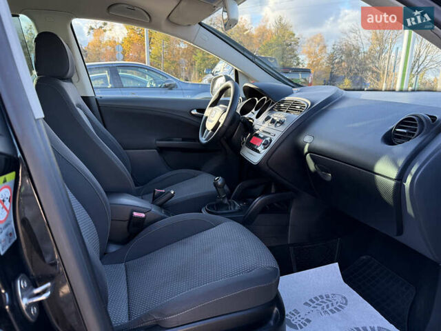 Сеат Altea XL 2009 в Житомире на Automoto.ua Черный Сеат Altea XL, объемом двигателя 1.39 л и пробегом 222 тыс. км за 5900 $, фото 9 на Automoto.ua