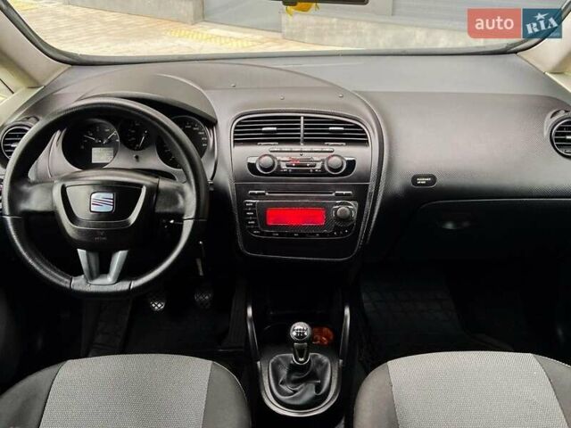 Чорний Сеат Altea XL, об'ємом двигуна 1.6 л та пробігом 184 тис. км за 6100 $, фото 6 на Automoto.ua