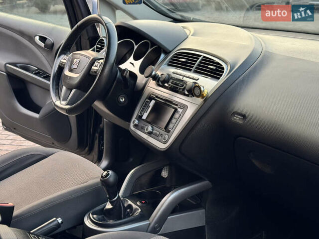 Чорний Сеат Altea XL, об'ємом двигуна 1.2 л та пробігом 191 тис. км за 5950 $, фото 65 на Automoto.ua